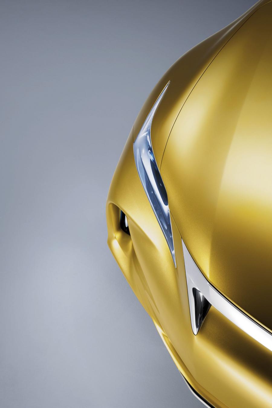 Lexus LF-Ch Compact Concept 2009 года  (фото 12 из 26)